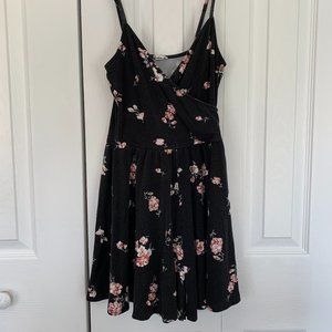 Garage black floral romper - size XS